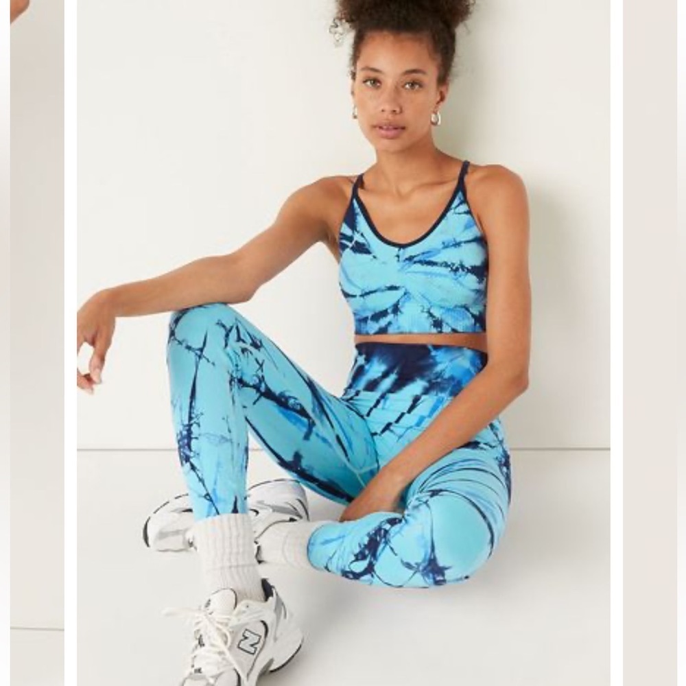 PINK Victoria’s Secret seamless tie dye leggings
